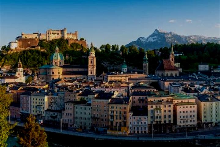 Escorts Lohnsburg, Austria — Local Companions