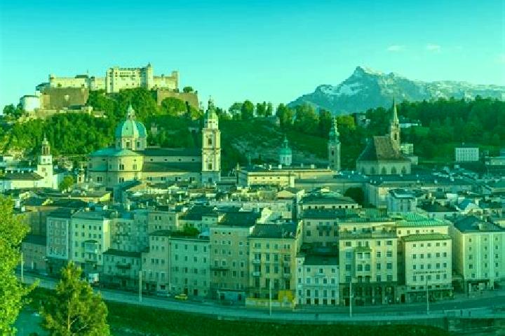 Escorts Loitzenberg, Austria — Local Companions
