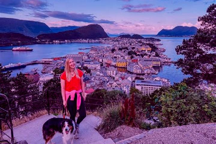 Escorts Loken, Norway — Local Companions