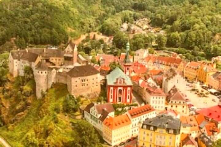Escorts Loket, Czech Republic — Local Companions