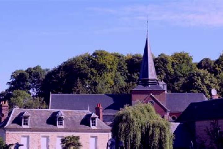 Escorts Longueville-sur-Scie, France — Local Companions