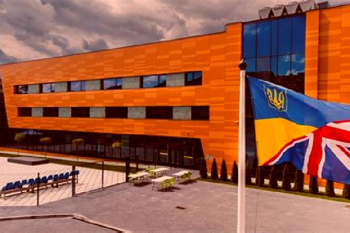 Escorts Lopuszno, Poland — Local Companions