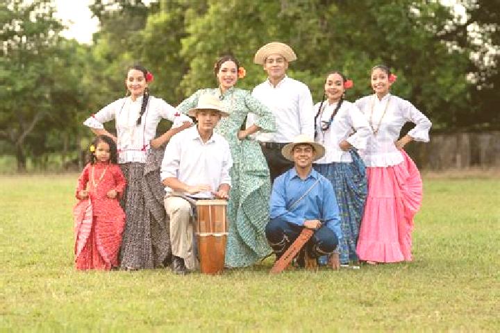 Escorts Los Chiricanos, Panama — Local Companions