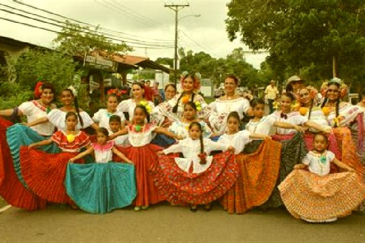 Escorts Los Pozos, Panama — Local Companions