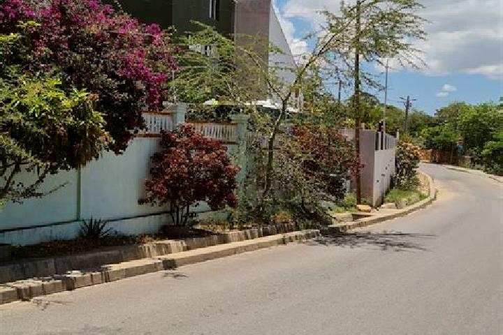 Escorts Lubango, Angola — Local Companions