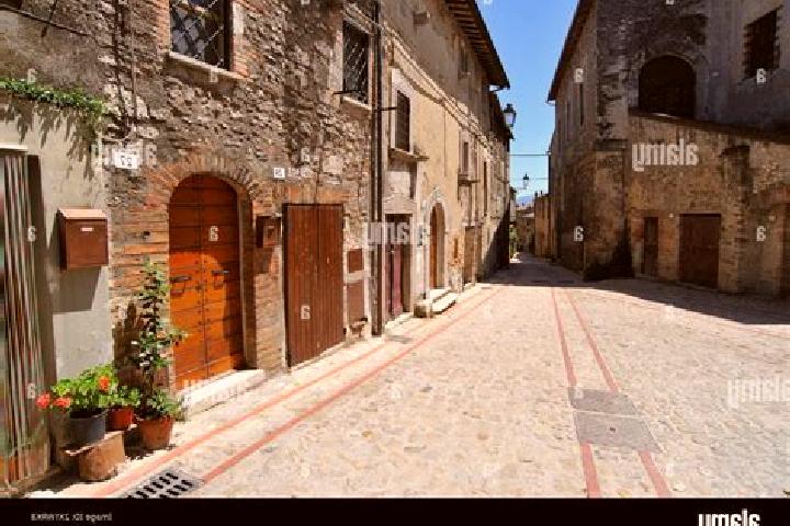 Escorts Lugnano in Teverina, Italy — Local Companions