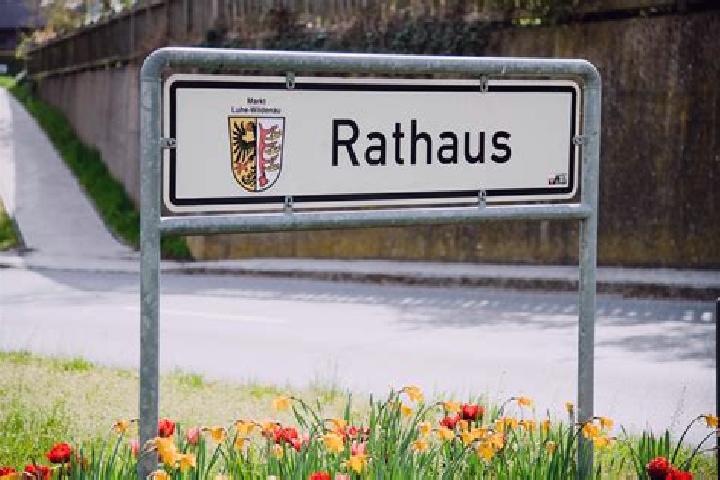 Escorts Luhe-Wildenau, Germany — Local Companions