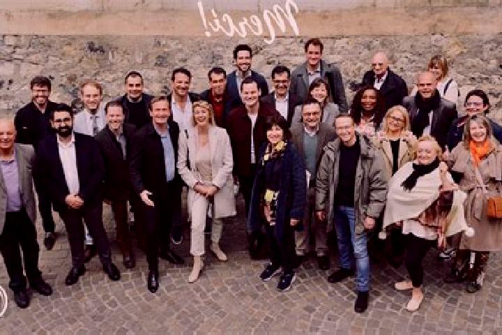 Escorts Lullin, France — Local Companions