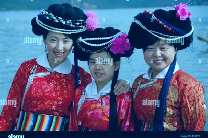 Escorts Luoshui, China — Local Companions
