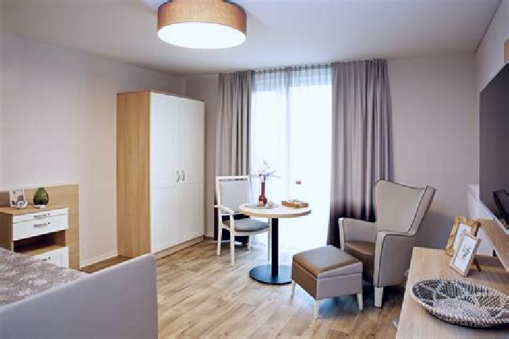 Escorts Lutzerath, Germany — Local Companions