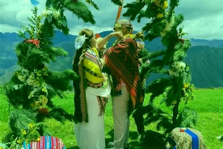 Escorts Macachacra, Peru — Local Companions