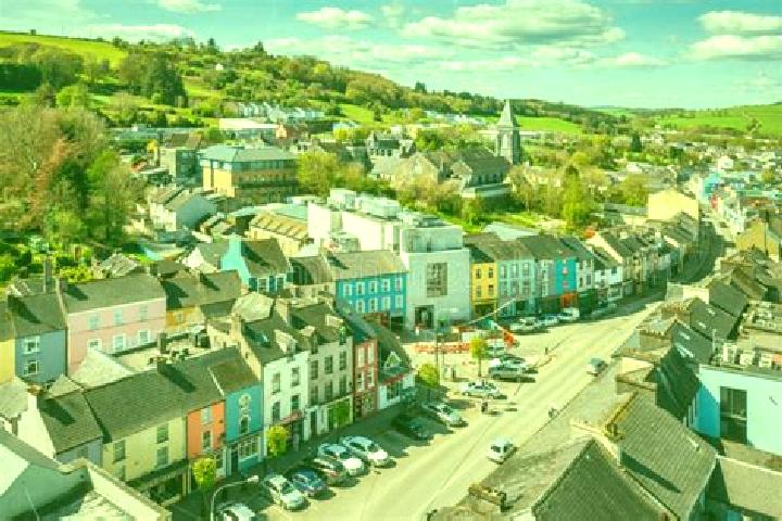 Escorts Macroom, Ireland — Local Companions