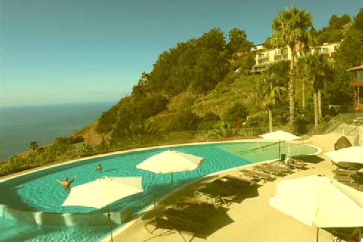 Escorts Madeira, United States — Local Companions