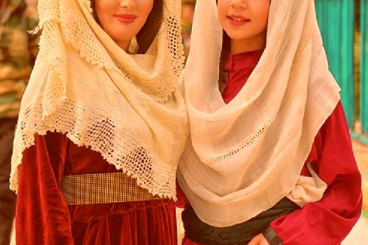 Escorts Maharda, Syria — Local Companions