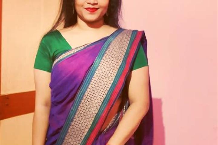 Escorts Mahudha, India — Local Companions
