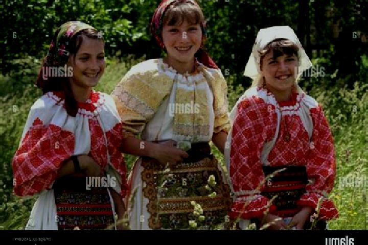 Escorts Maieru, Romania — Local Companions