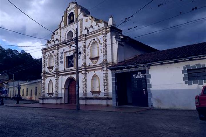 Escorts Malacatancito, Guatemala — Local Companions