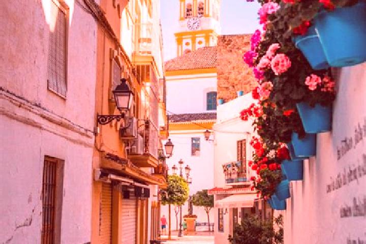 Escorts Mallen, Spain — Local Companions