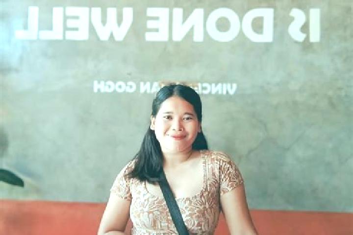 Escorts Manalongon, Philippines — Local Companions