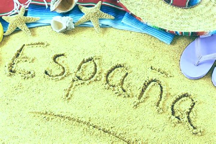 Escorts Manon, Spain — Local Companions