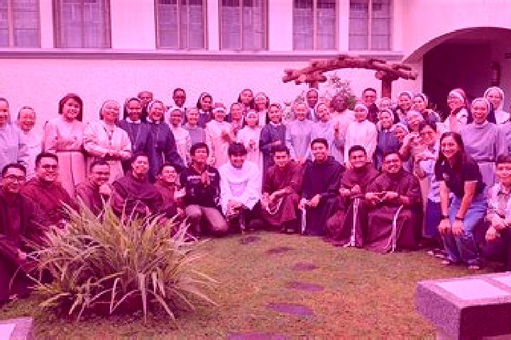 Escorts Mantang, Philippines — Local Companions