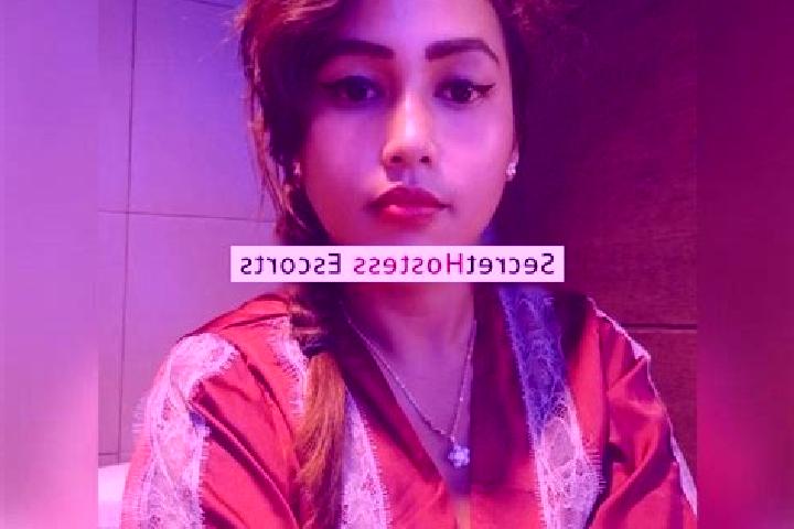 Escorts Maradabangga, Indonesia — Local Companions