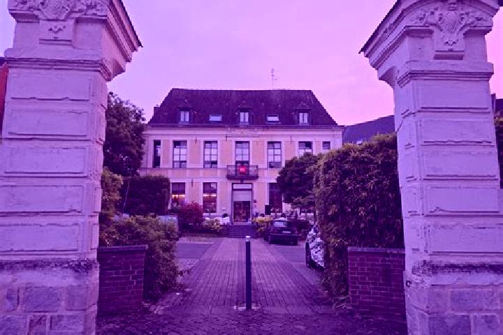 Escorts Marcq-en-Ostrevent, France — Local Companions