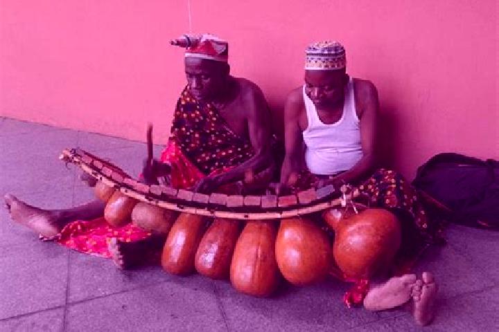 Escorts Marimba, Angola — Local Companions