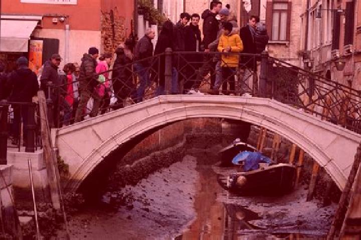 Escorts Marne, Italy — Local Companions