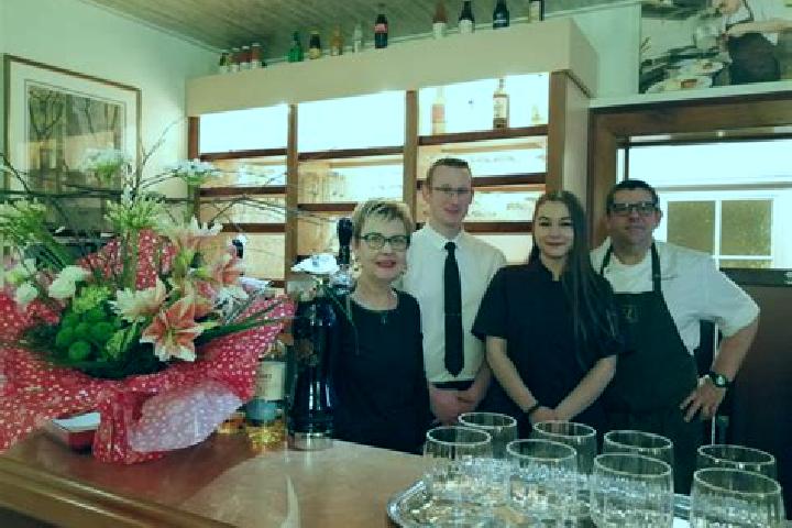 Escorts Maroilles, France — Local Companions