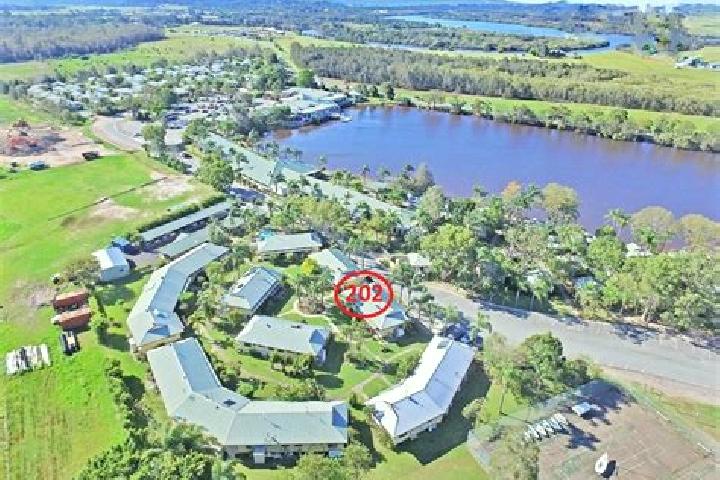 Escorts Maroochy River, Australia — Local Companions