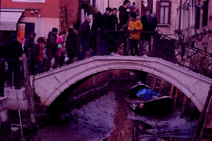Escorts Marsaglia, Italy — Local Companions