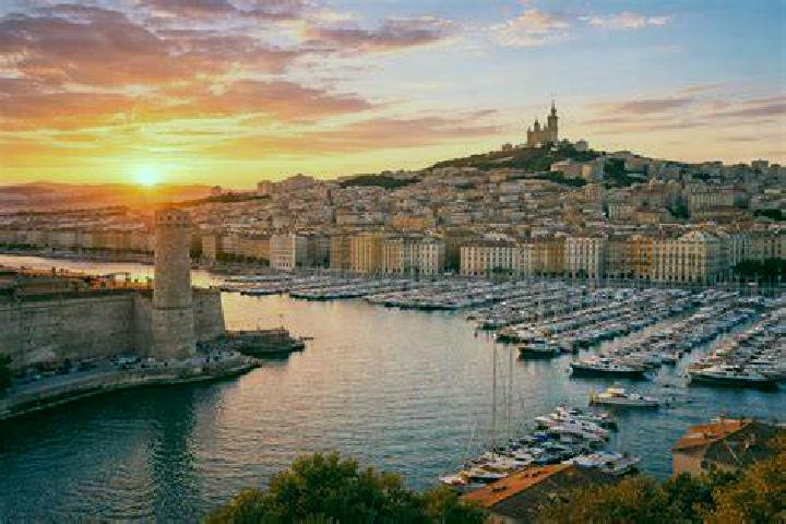 Escorts Marseille Vauban, France — Local Companions