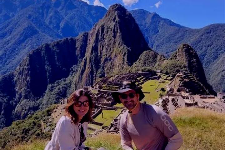 Escorts Masisea, Peru — Local Companions