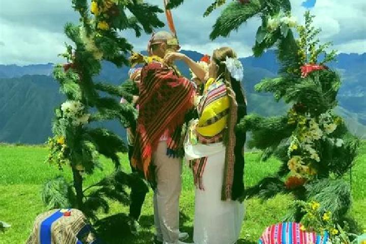Escorts Matahuasi, Peru — Local Companions