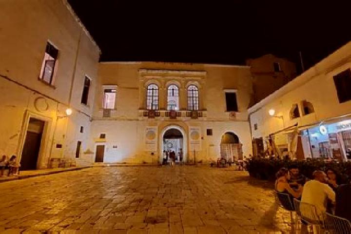 Escorts Matino, Italy — Local Companions