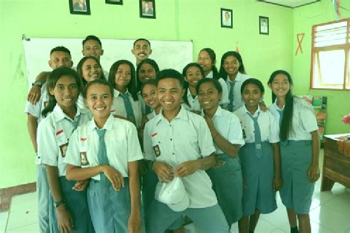 Escorts Maurole, Indonesia — Local Companions