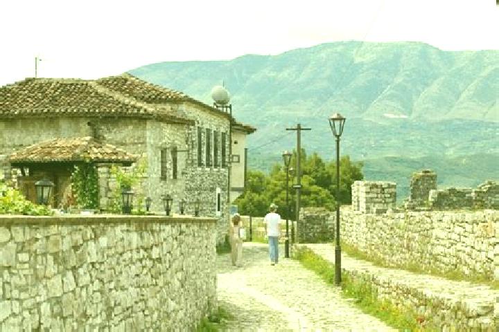 Escorts Mborje, Albania — Local Companions