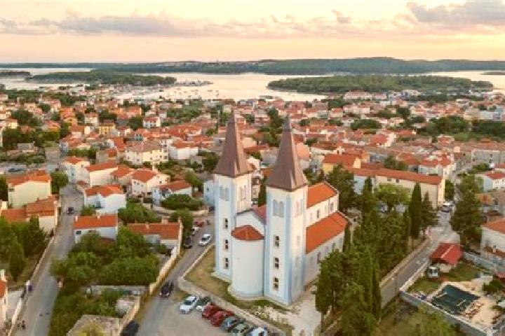 Escorts Medulin, Croatia — Local Companions
