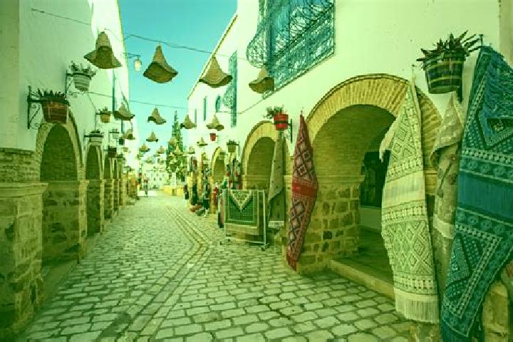 Escorts Menzel Bouzaiane, Tunisia — Local Companions