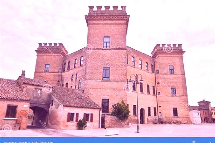 Escorts Mesola, Italy — Local Companions
