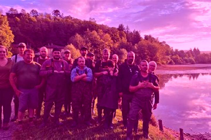 Escorts Meyrieu-les-Etangs, France — Local Companions