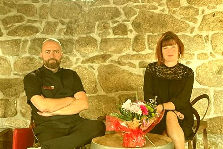 Escorts Mezieres-sur-Couesnon, France — Local Companions
