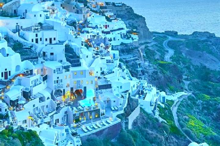 Escorts Mikri Volvi, Greece — Local Companions