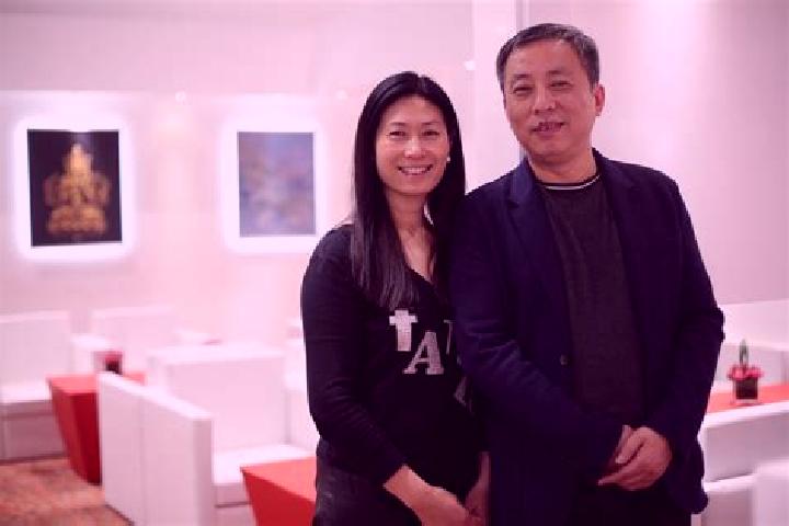 Escorts Minjian, China — Local Companions