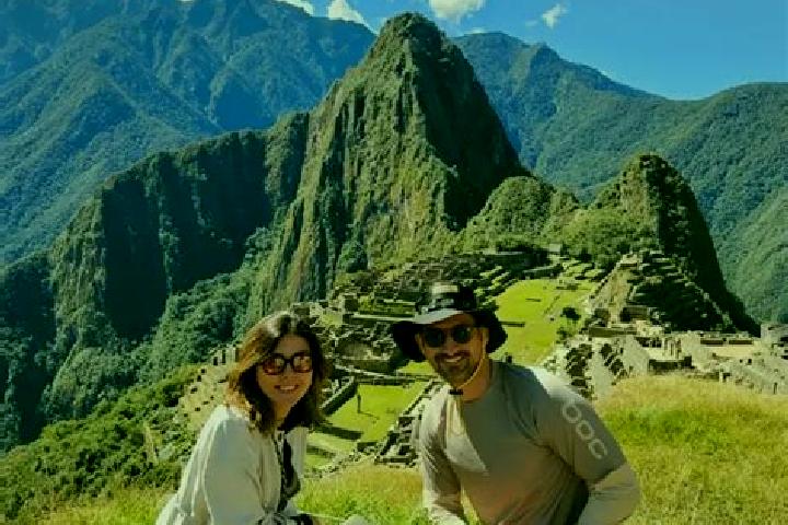 Escorts Miracosta, Peru — Local Companions