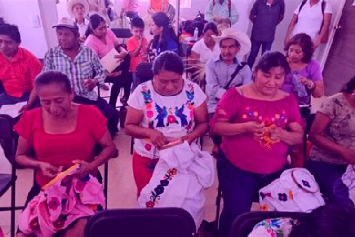 Escorts Mixtecapa, Mexico — Local Companions