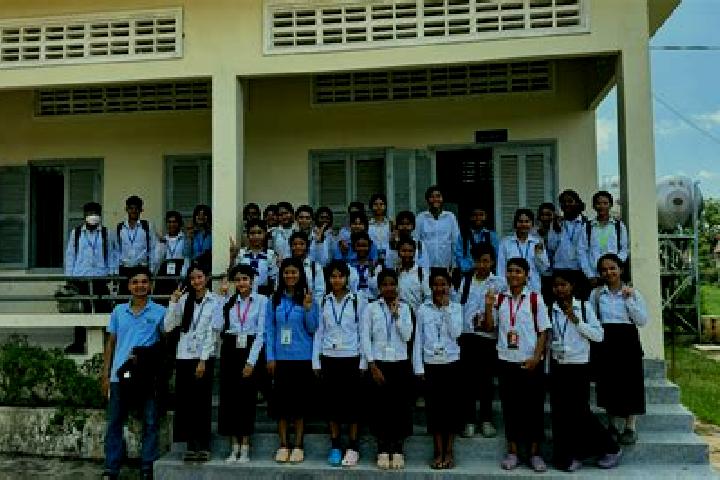 Escorts Mlu Prey Muoy, Cambodia — Local Companions