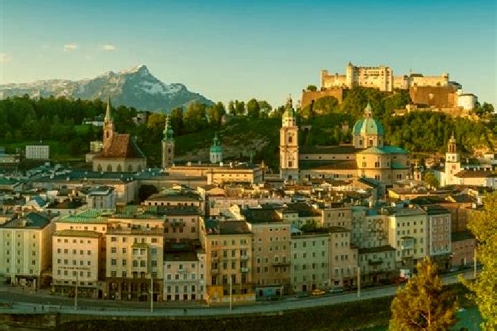Escorts Moertelsdorf, Austria — Local Companions