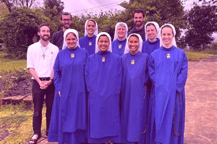 Escorts Moeslains, France — Local Companions